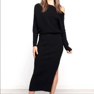 Petal & Pup Burans Fashion Adira Dress
Knit Ribbed Body Con Black Midi Dress M/L
